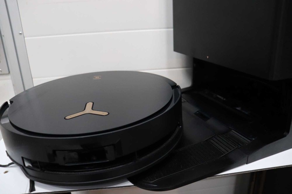 Прахосмукачка робот Ecovacs Deebot X8 Pro Omni, 18 000Pa, Self-Wash