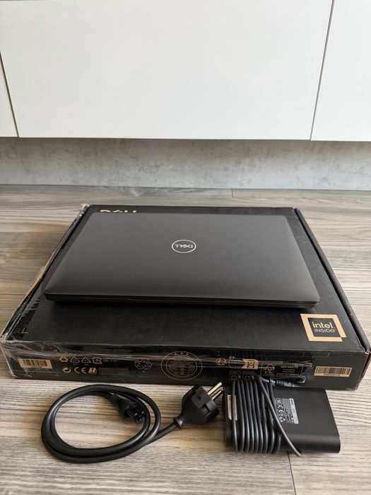 Laptop Dell Latitude 5400 | i7 Gen 8 | 16 GB RAM | 256 GB SSD | Impecabil