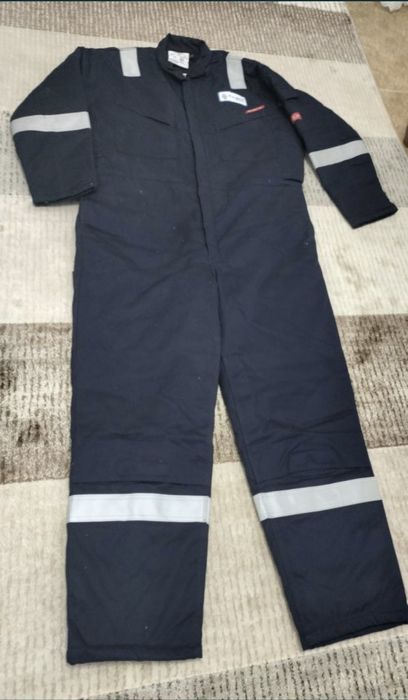 Комбинезон курткалар сатылады