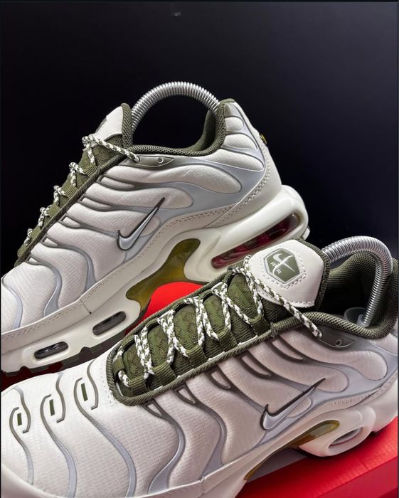 Nike Air Max Plus Phantom Neutral Olive - 40,41,42,43,44,45,46
