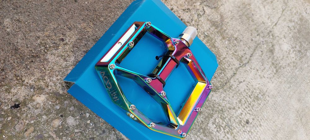 Pedale ACID Flat ALu Oil Slick pe rulmenti