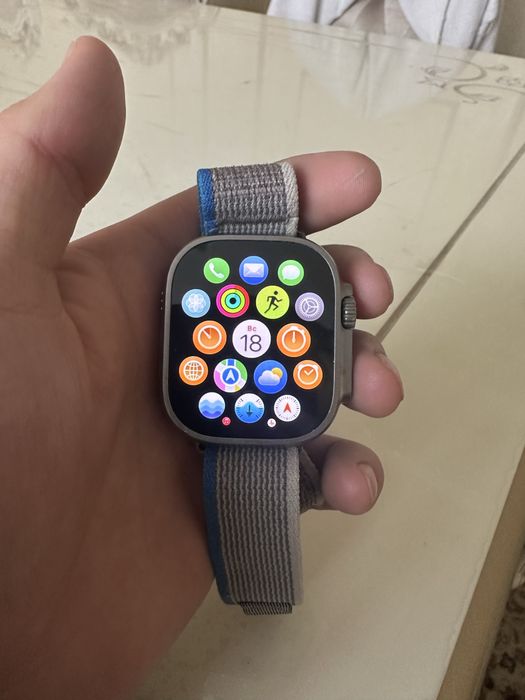 Apple Watch Ultra 2 49mm Titanium Case