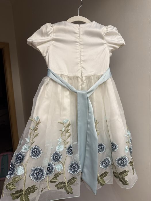 Праздничные платья на девочку 116