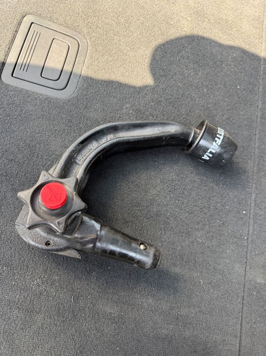 Vând cârlig tractare Westfalia 316128 GJS520 Audi A6
