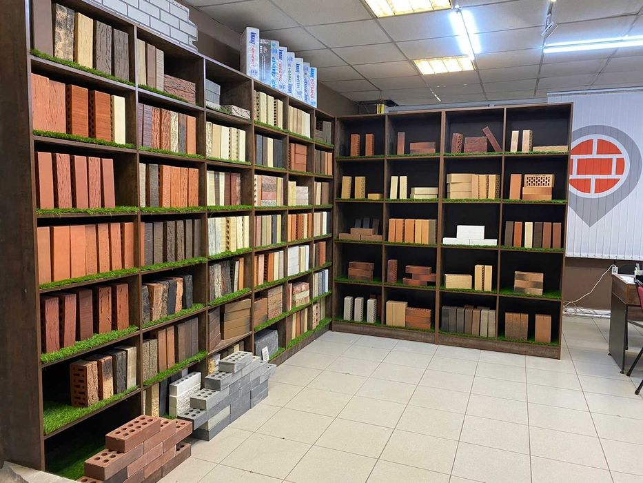 Кирпичи для стройки и облицовки