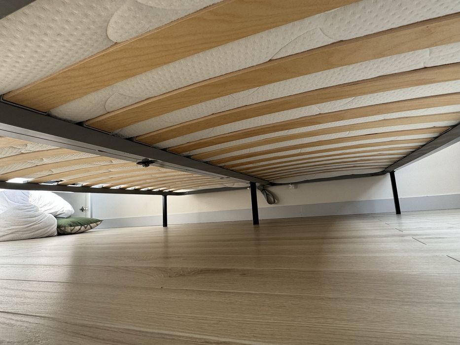 Продам Кровать 160х200