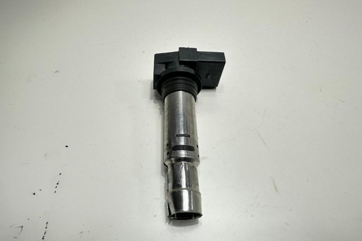 Bobina inductie R0401s00400 Volkswagen VW Golf a 5-a generatie seria