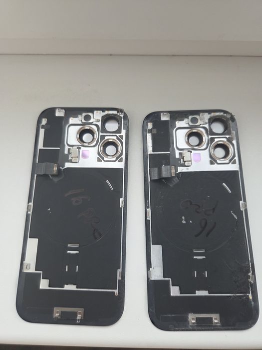 Capac original cu NFC iphone 16pro