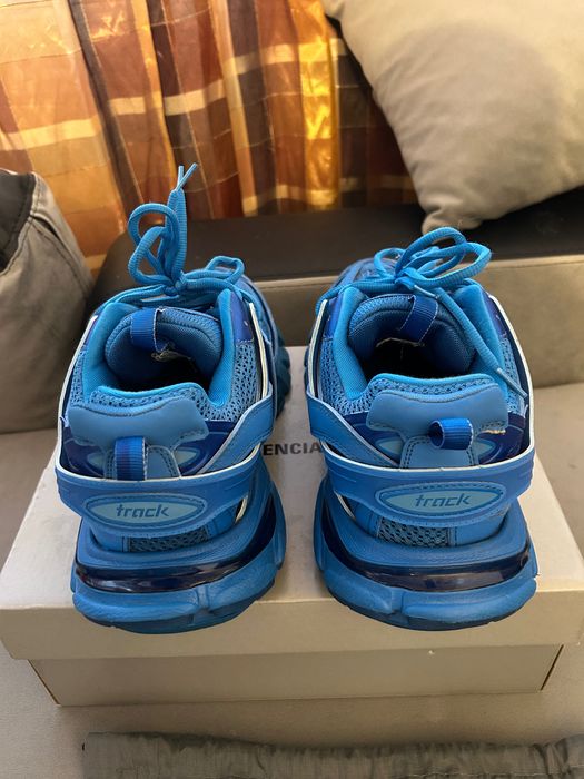 Balenciaga track