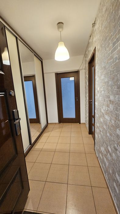 Proprietar vând apartament 3 camere