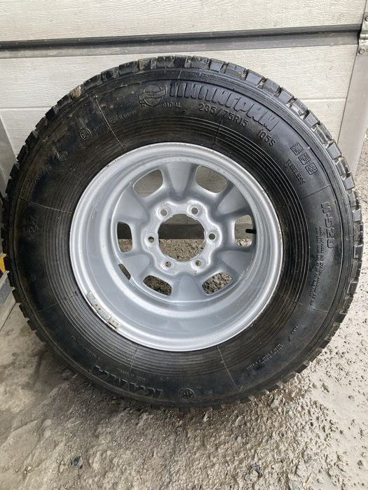 Шины автомобильные пикапа