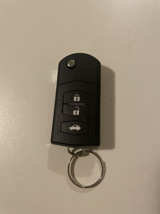 Vand cheie mazda 3 buroane pentru mai multe modele