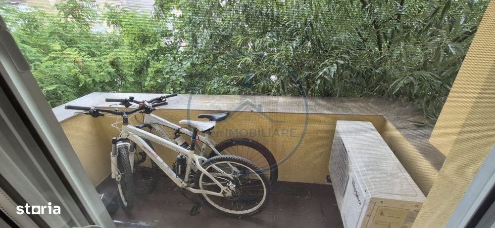 Apartament 2 camere , decomandat, et. 3, strada  Andrei Muresanu