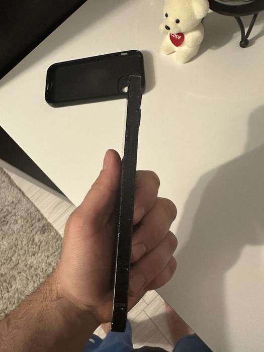 Vand iphone 12 64 gb si samsung galaxy s10 plus 128