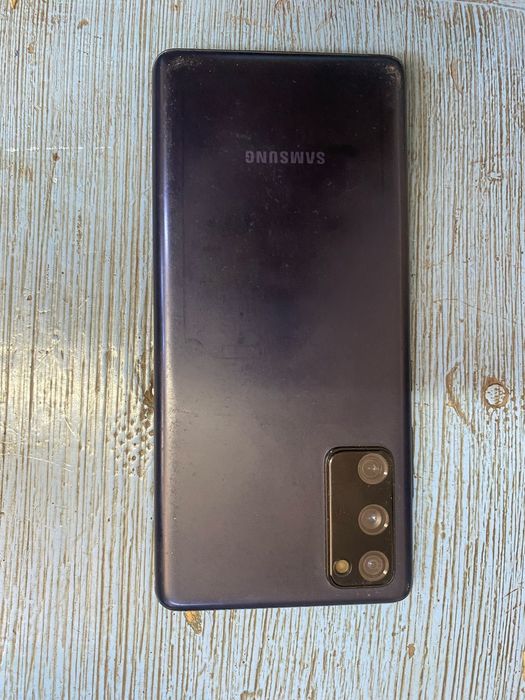 Самсунг в хорошем состояний