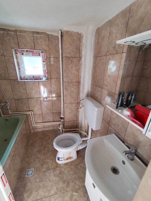 Breaza, casa P+M, teren 335 mp, zona linistita