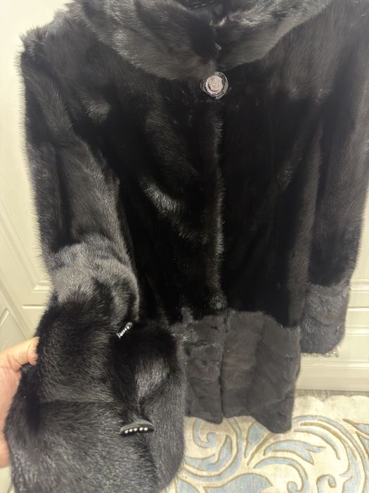 Продам натуральную шубу недорого