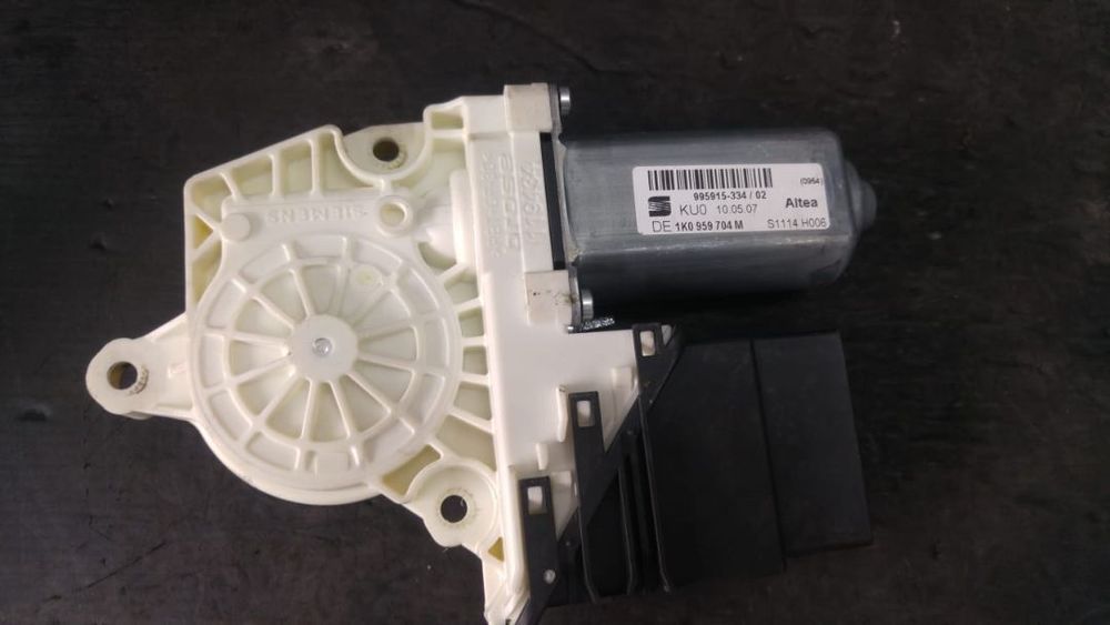 motoras macara geam dreapta spate  seat altea 5p 1k0959704m