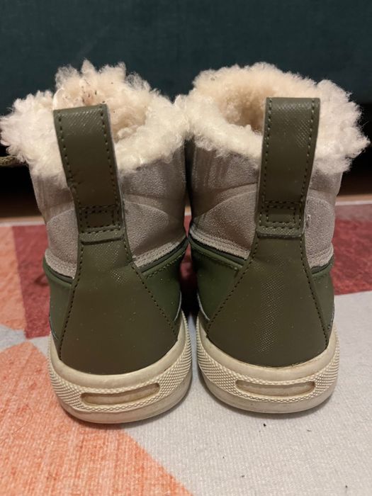 Зимни обувки NIKE- 23.5 см