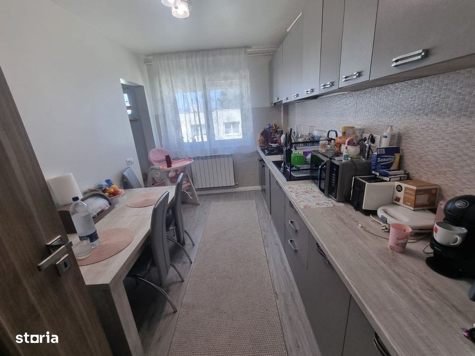 Apartament 3 camere,79 mp,2 băi,garaj,boxă,Deva-ultracentral