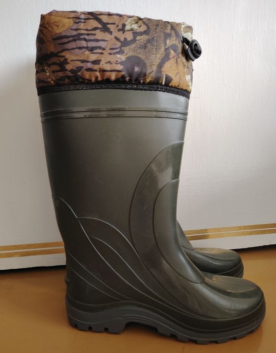 Продам сапоги резиновые
