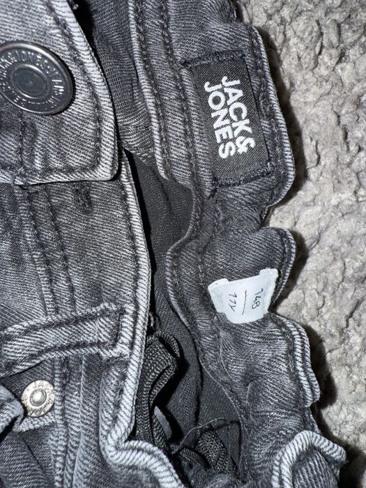 Blugi Jack and Jones