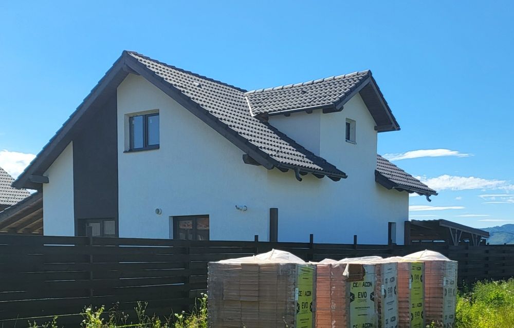 Case 120mp utili pe Parter + Mansarda, teren 550, tigla ceramica