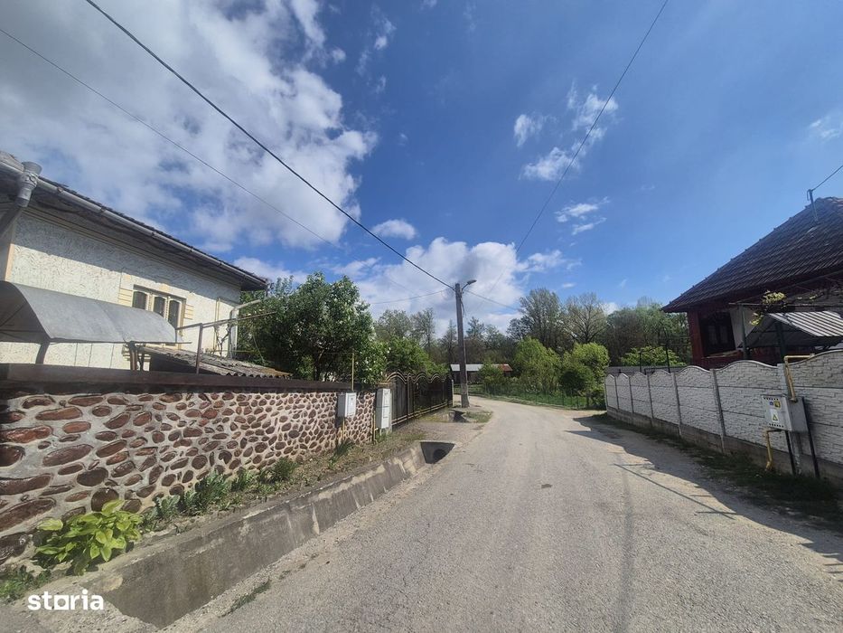 Teren intravilan – zonă liniștită, în apropiere de pădure, Bârsești