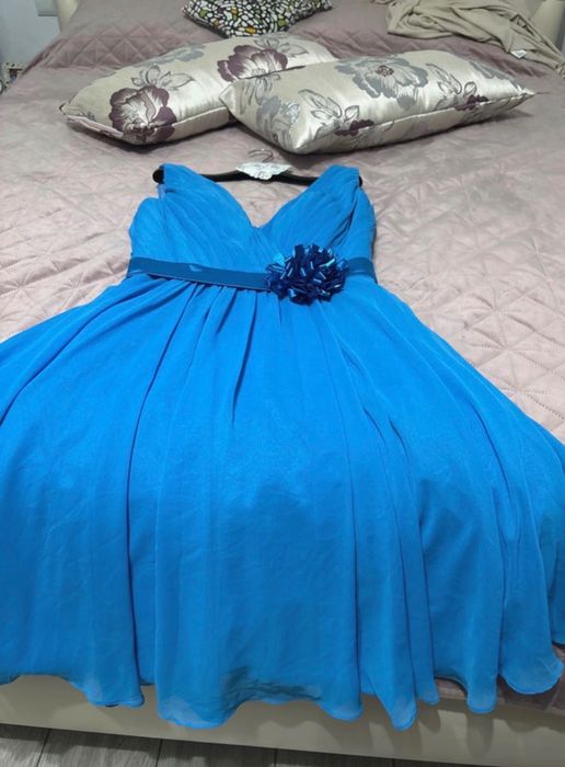 Rochie ocazie fete , culoare superbă croi și material de asemenea…. Calitate maximă