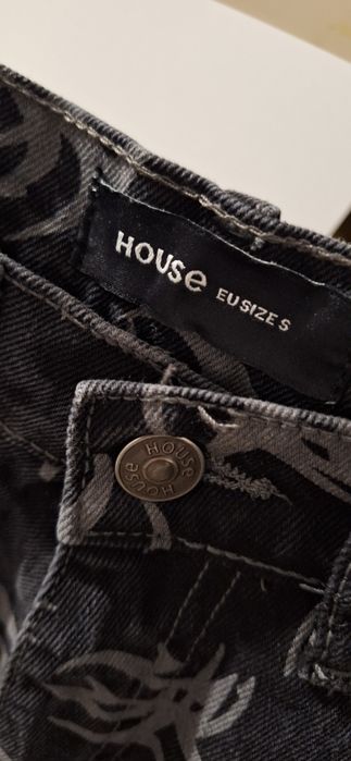 Blugi House – stare excelentă