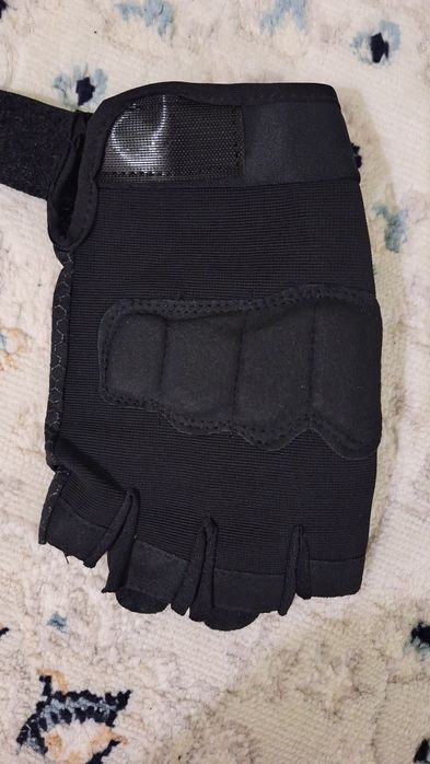 Продам перчатки. Новые.