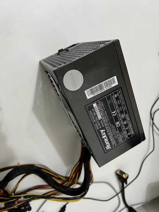 Блок питания HUNTKEY 700W