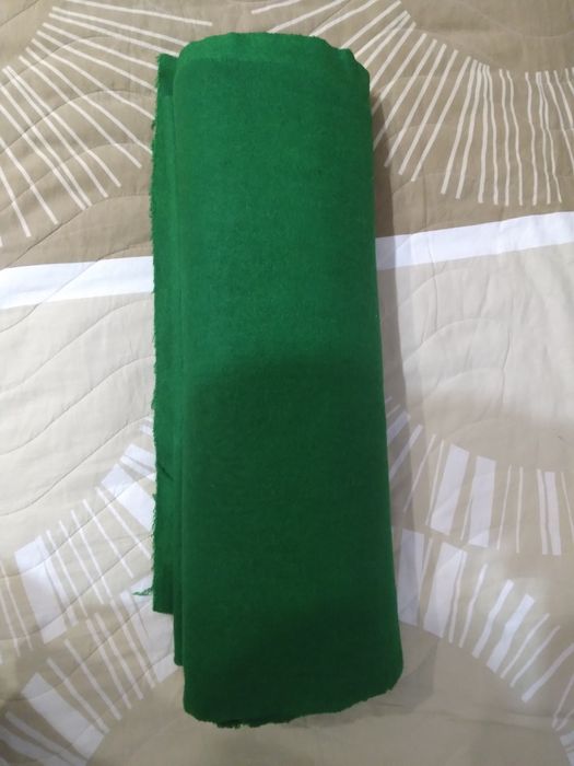 Вълнен плат ръчно тъкан.