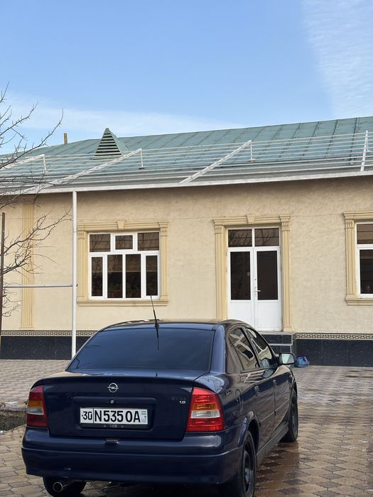 Opel astra g  sotiladi idealni turupti metan gazda yuradi