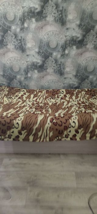 Продам односпальную кровать