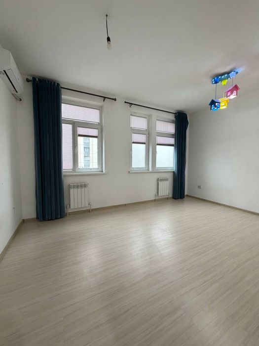 Продается новостройка Карасу 6 с ремонтом 70м2