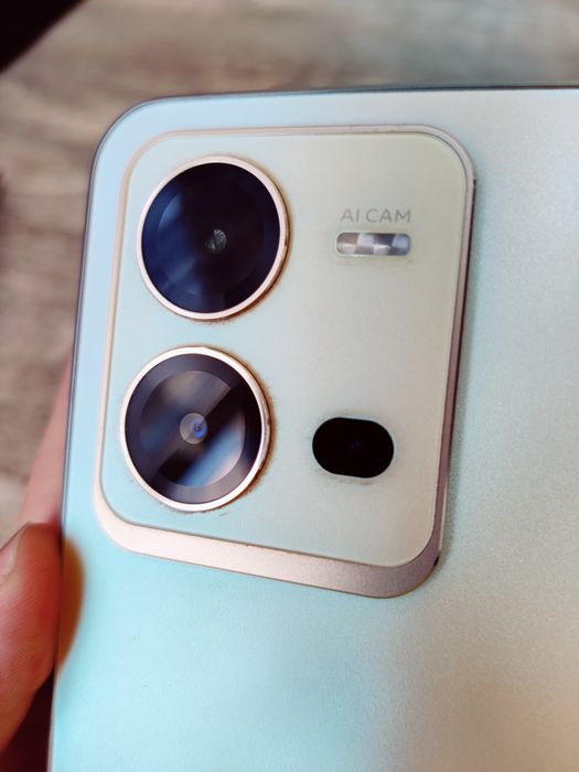 Продаю смартфон Vivo