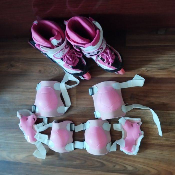 Продам роликовые коньки