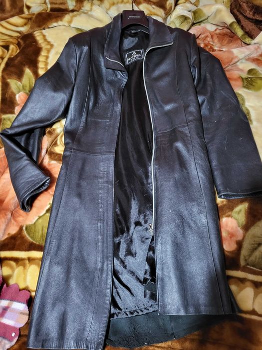 Vind haina piele  suptire  dama ( minusa)