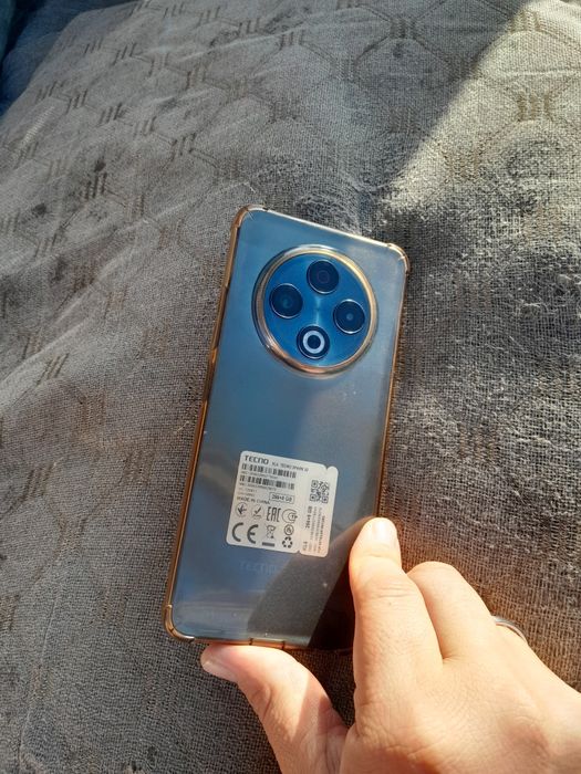 Продаётся телефон Tecno