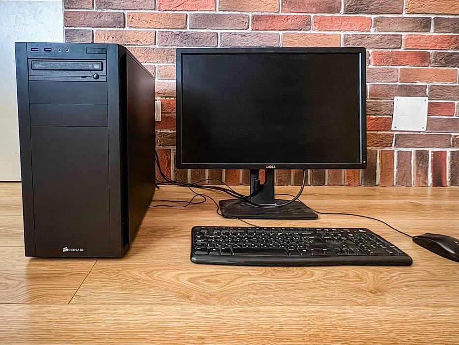 Настолен компютър Intel Core i5-6600 / 16 GB RAM / 240 GB SSD