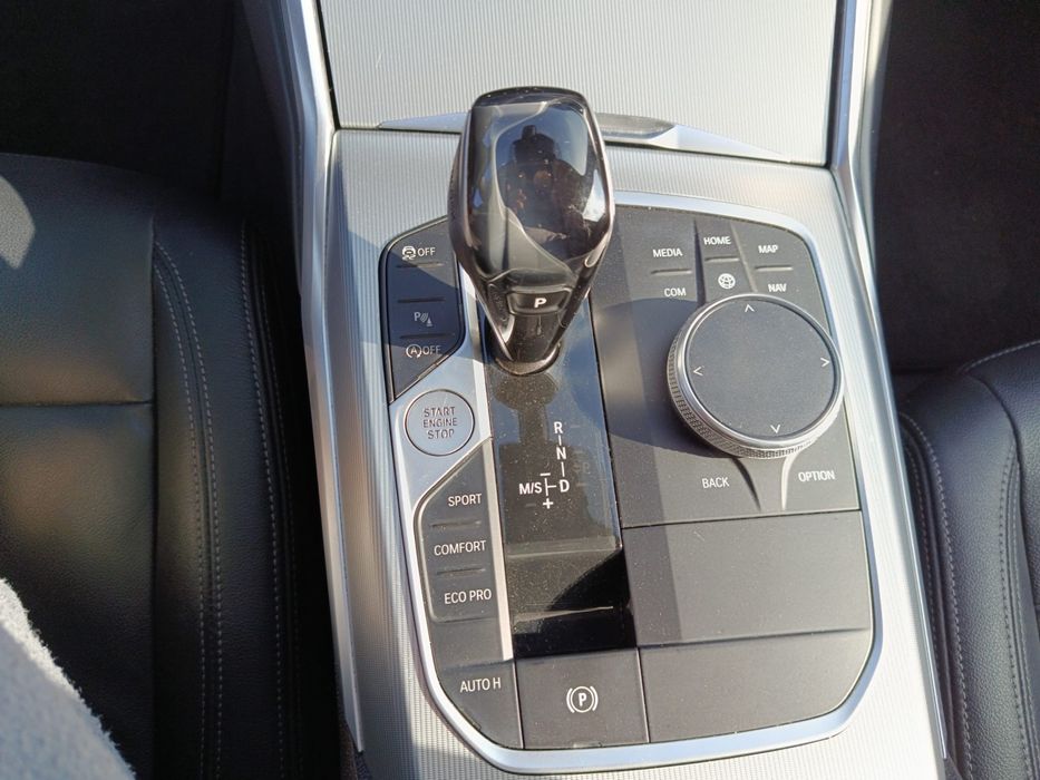 Bmw seria 3 G20 Luxury Line cu garantie BMW Premium