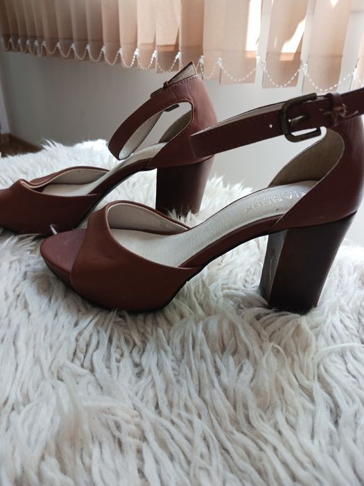 Дамски обувки и сандали номер  36 и37