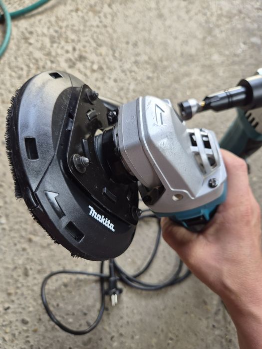 Masină tăiat tablă Makita DJN161