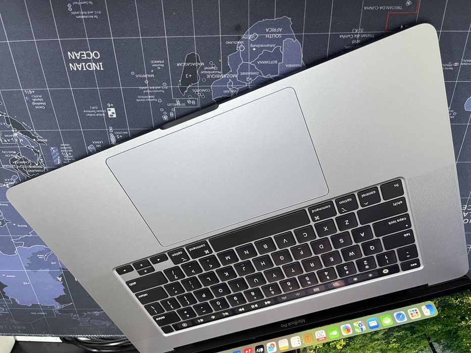 MacBook Pro 16 Core i9/16Gb/SSD1Tb/77ц