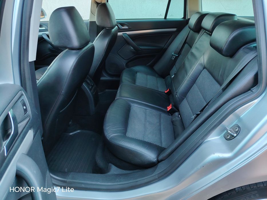 Skoda Octavia 1.6 TDI Euro5 an 2010 Climatronic Încălzire Scaune