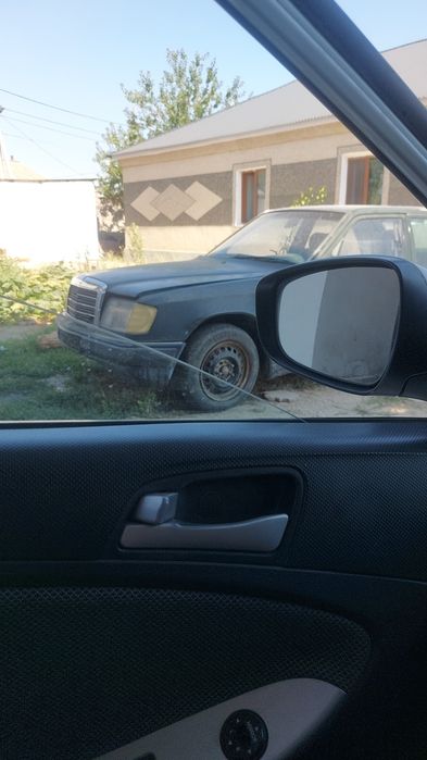 Мерседес бенз 230Е
