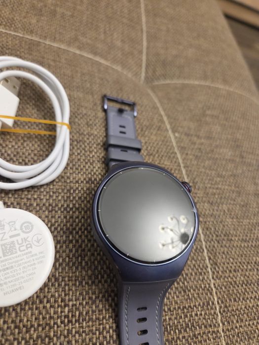 Vând Huawei watch 5