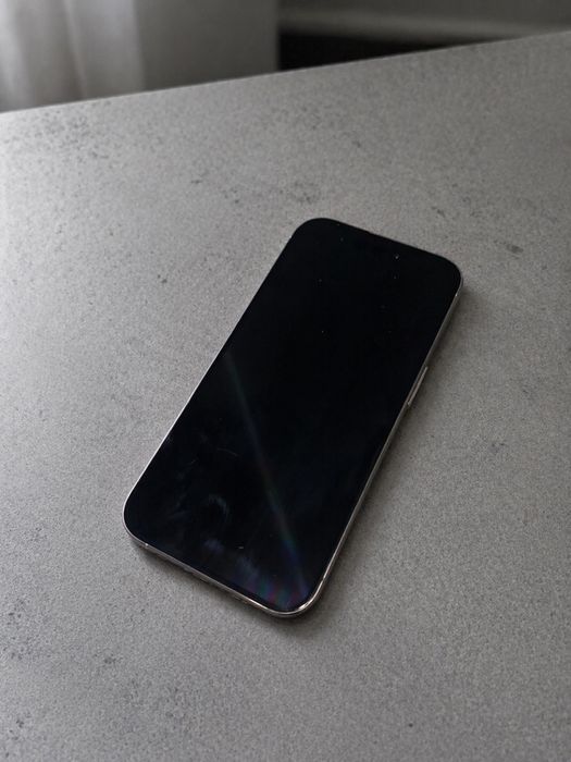 продам IPhone 15 pro б/у