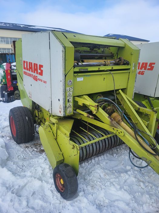 Пресс подборщик рулонный Claas Rollant 46